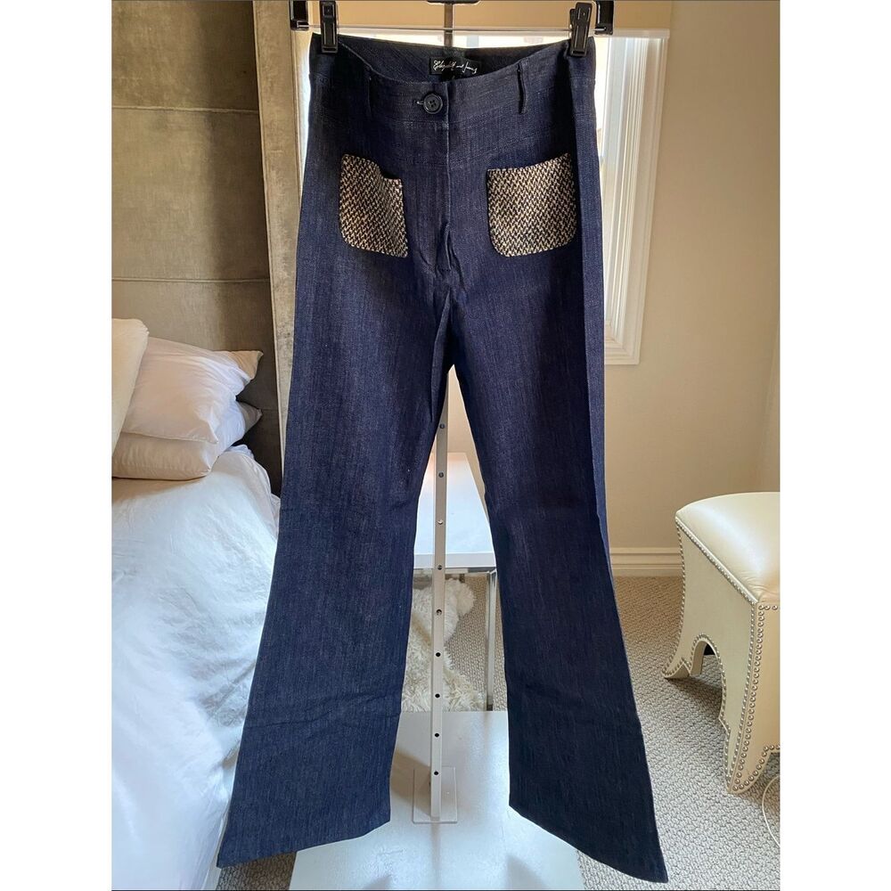 Dark Blue Women's Jeans with Contrast Front Pockets